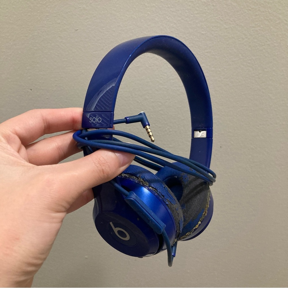4/$10 - Beats by Dr. Dre Solo Wireless Headphones - Blue - Picture 2 of 15